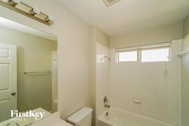Building Photo - 2820 Granite Cove