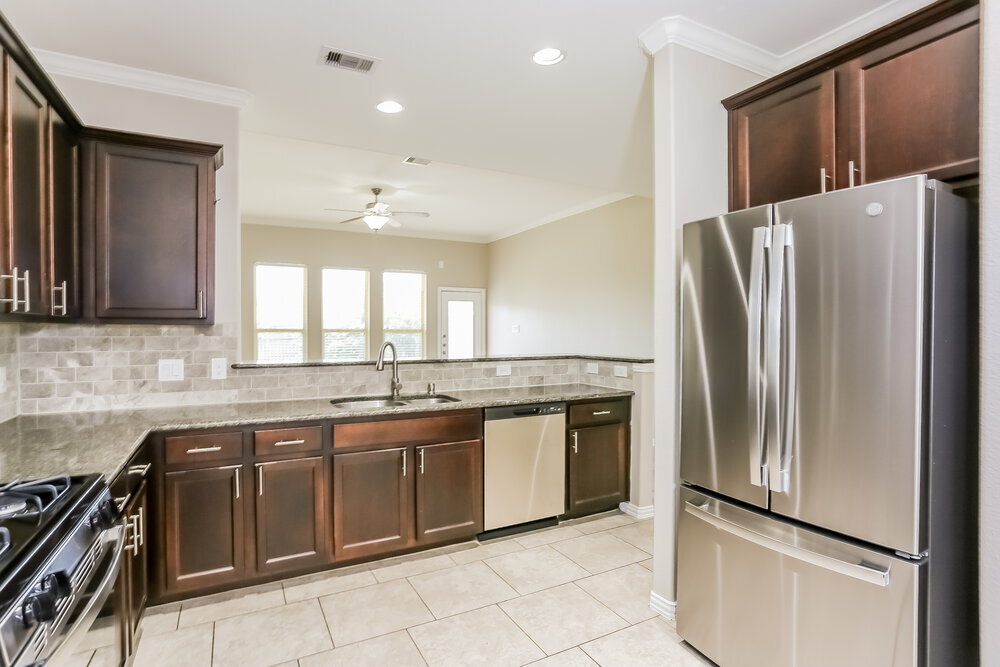 Building Photo - 16146 Fairway Creek Cir