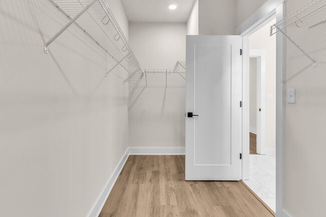 Building Photo - Charming New Build