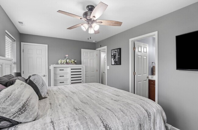 Building Photo - 11151 Vermont Cir