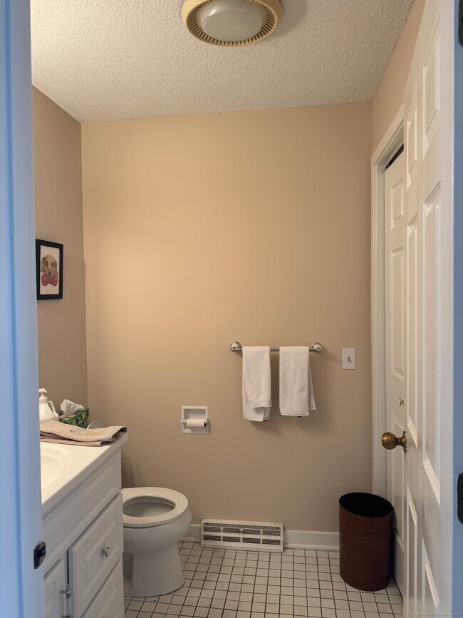 Building Photo - 144 Roberton Crossing