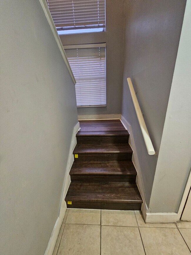 Building Photo - Summerfield Townhomes