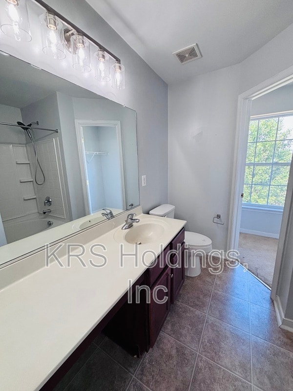 Building Photo - 3407 Thornsett Dr