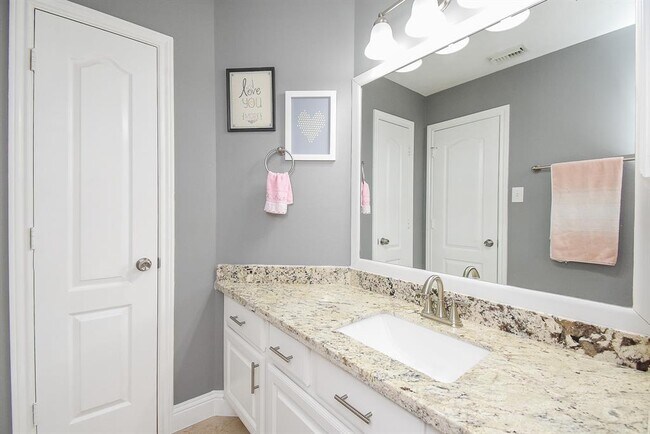 Building Photo - 4134 Starboard Shores Dr