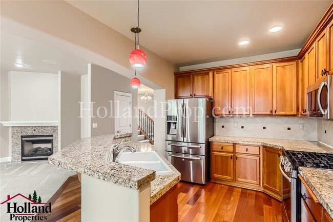 Building Photo - 342 NW Malia Ln