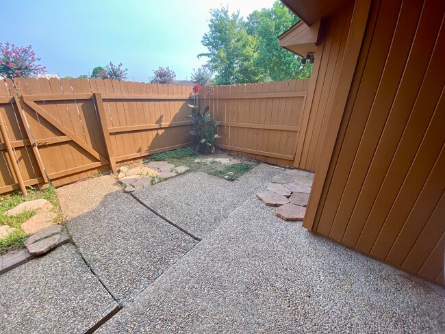 Building Photo - ** AVAILABLE NOW ** EASTWOOD ON THE BAYOU ...