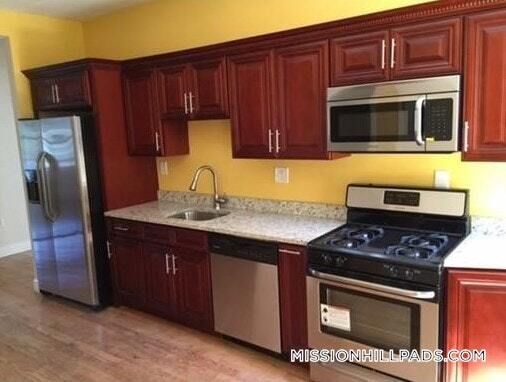 Building Photo - 53 Georgia St