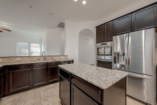 Building Photo - 11618 Lantana Reach Dr