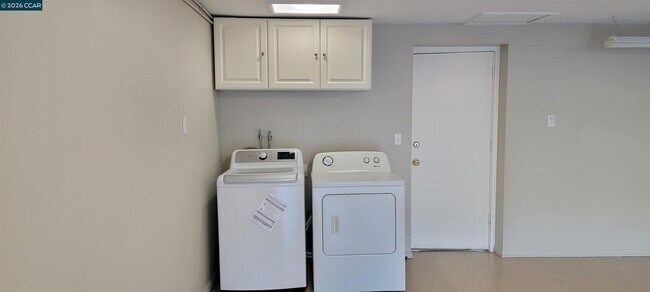 Building Photo - 29 Chapel Dr