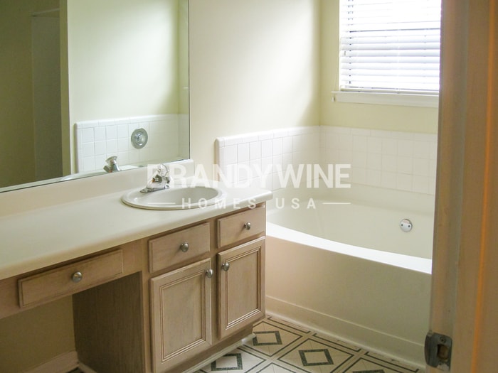 Building Photo - 3752 Ozmer Ct