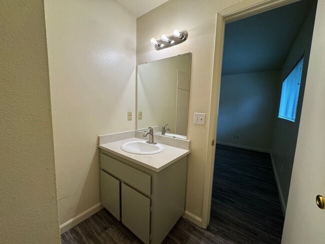 Building Photo - 3366 - Atreya