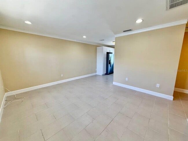 Building Photo - 151 148TH Ave E