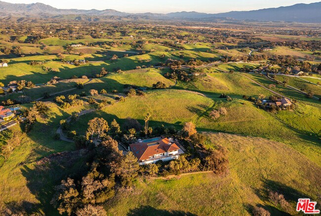 Building Photo - 2975 Calle Bonita