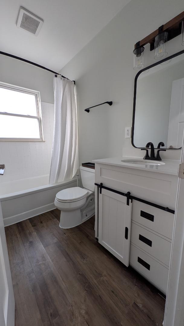 Building Photo - 27383 Brettonwoods St