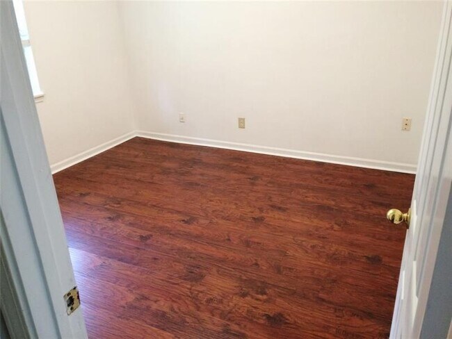 Building Photo - 181 Paper Mill Rd