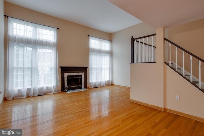 Building Photo - 21707 Leatherleaf Cir
