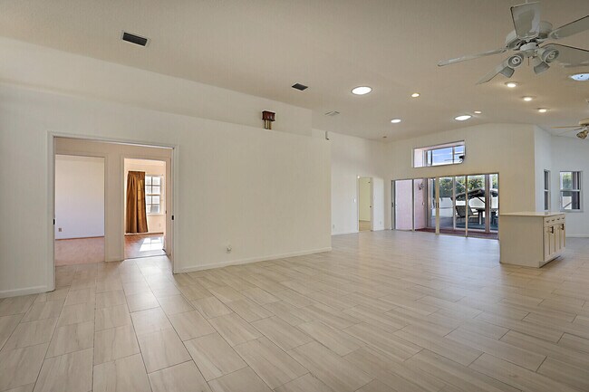 Building Photo - 7818 Stirling Bridge Blvd S