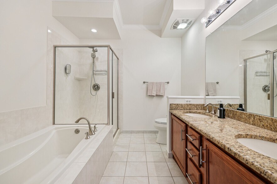 Building Photo - 410 Westchester Ave