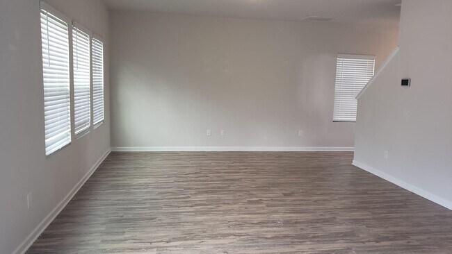Building Photo - 2944 Lake Barkley Way