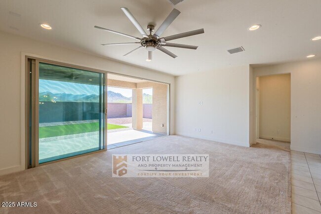 Building Photo - 8443 S 164th Dr