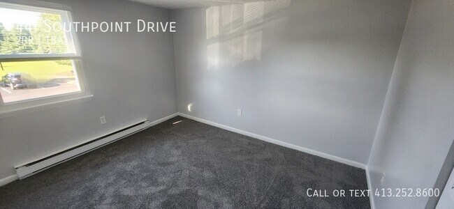 Building Photo - 44 Southpoint Dr