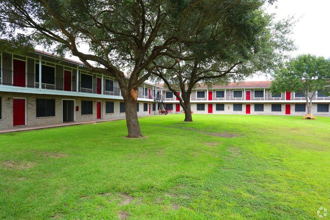 Building Photo - 3500 Baker Dr