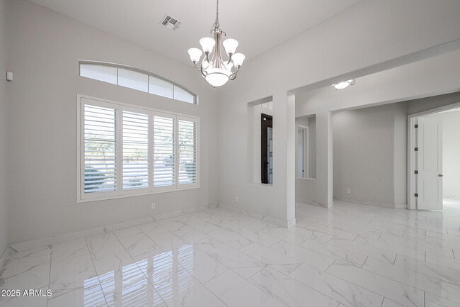 Building Photo - 6327 E Dixileta Dr