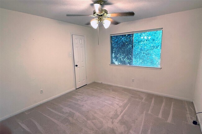 Building Photo - 3342 Oak Branch Ln
