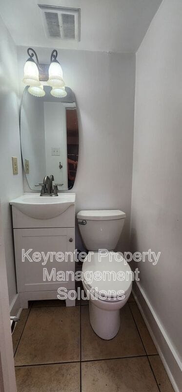 Building Photo - 813 Highland Ave