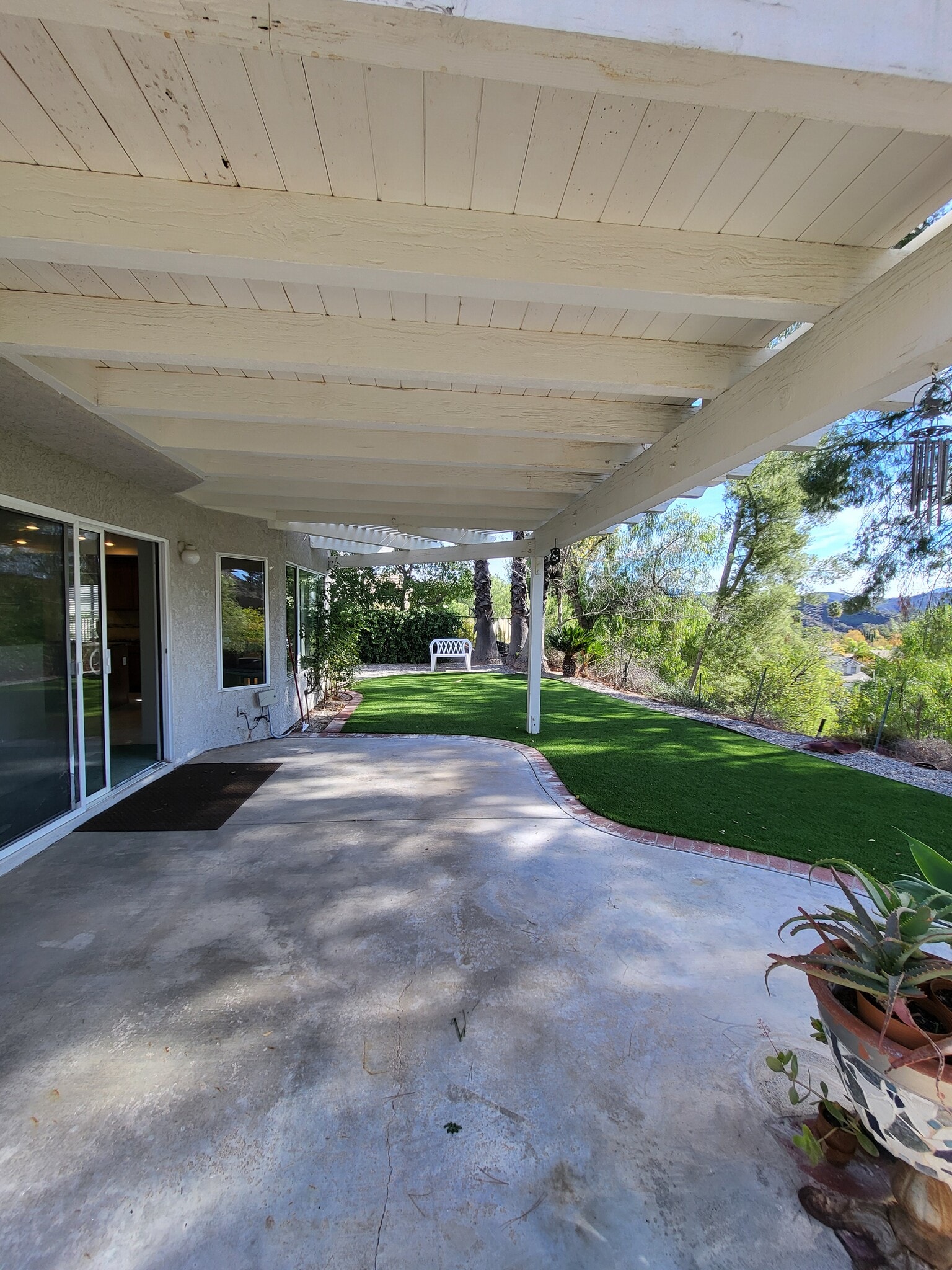 Building Photo - 21714 Agajanian Ln