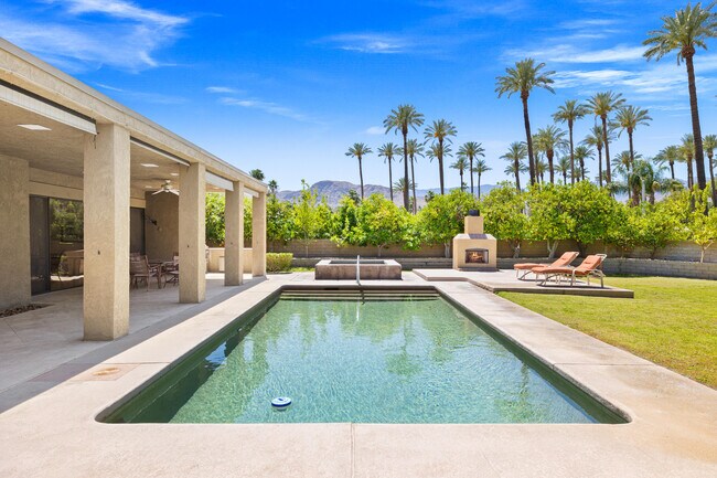 Building Photo - 70520 Gardenia Ct