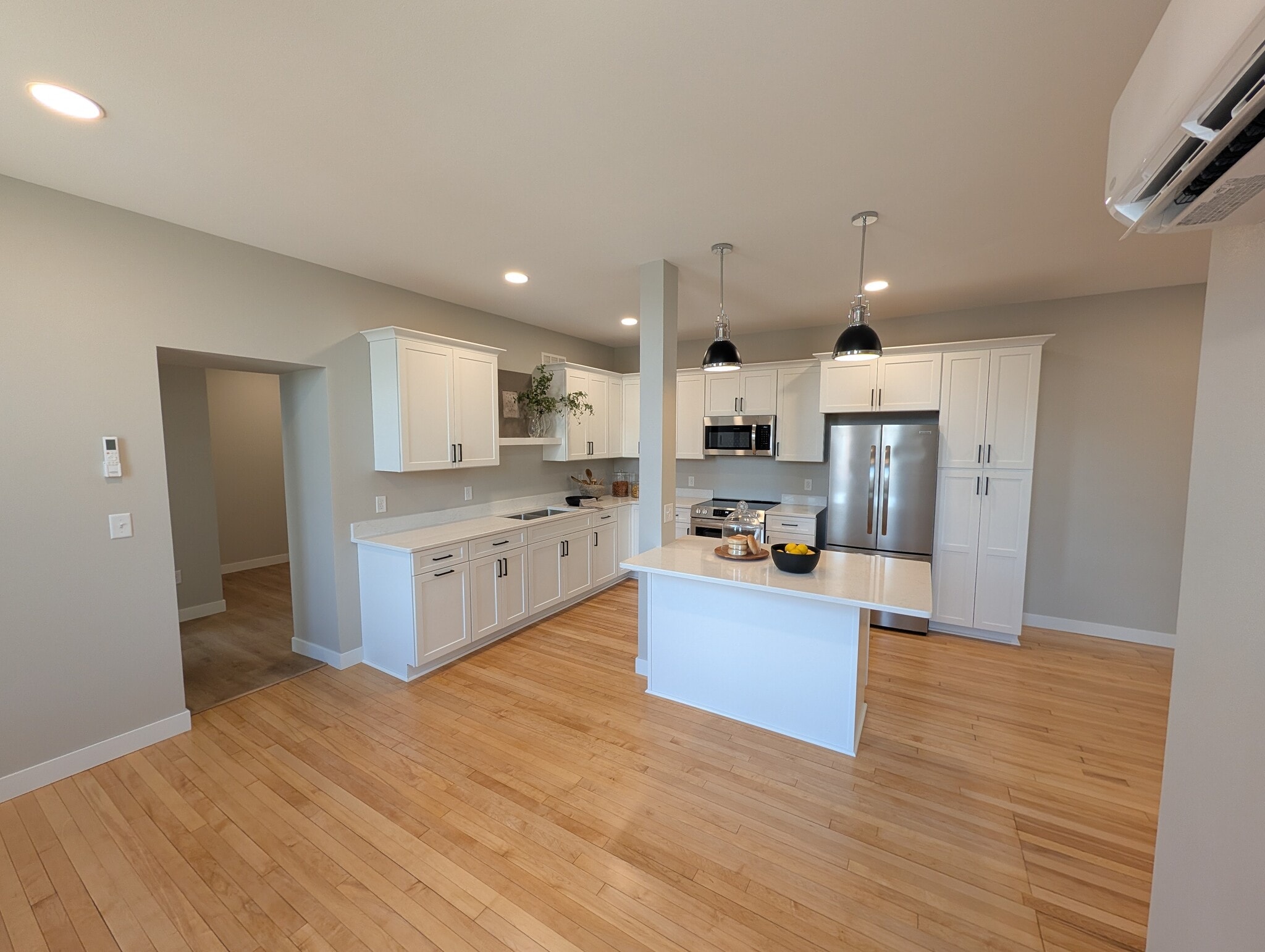 Kitchen - 1 N Minnesota St