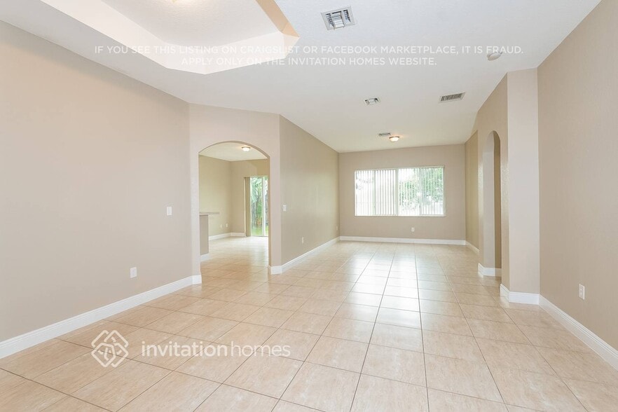 Building Photo - 16362 SW 50th Terrace