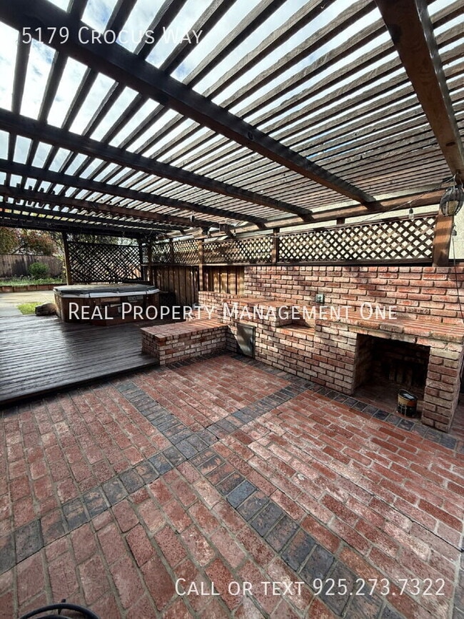 Building Photo - 5179 Crocus Way