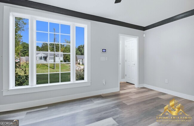 Building Photo - 1439 Westridge Rd SW