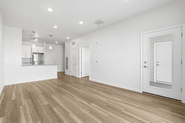 Building Photo - 71 Connecticut Ave