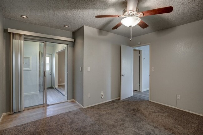 Building Photo - 2 bedroom, 2 bathroom condo for rent in Mo...