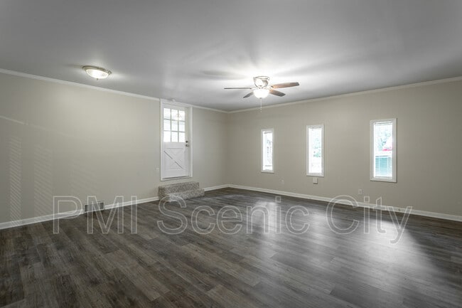 Building Photo - 1602 Rustic Homes Ln