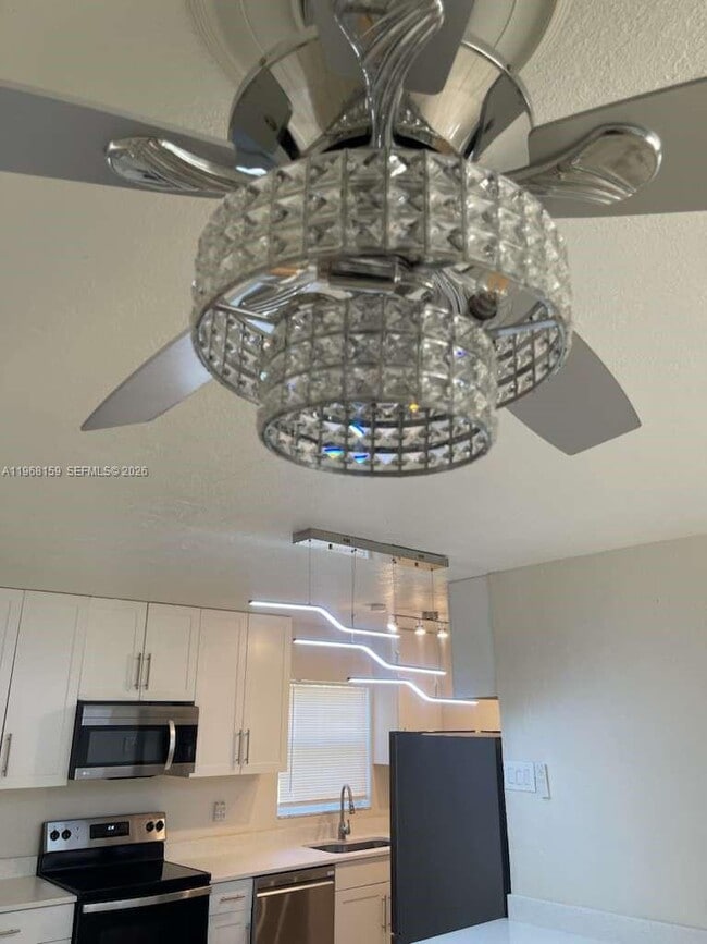 Building Photo - 21882 Haines Ave