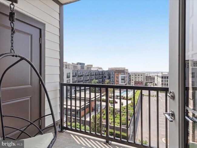Building Photo - 100 St Ives Pl