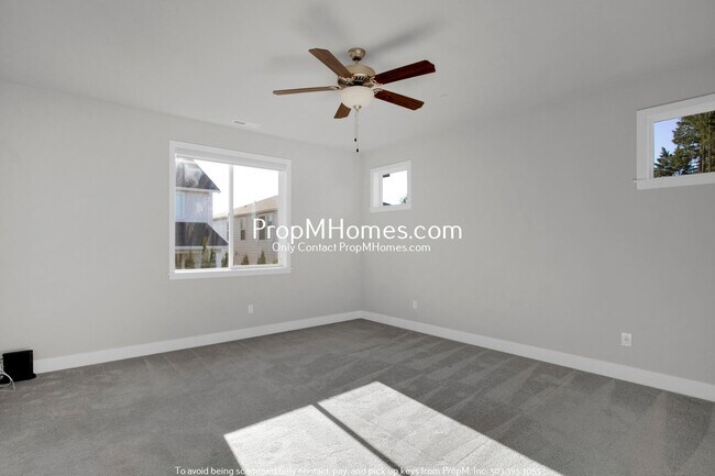 Building Photo - Modern Luxury in Cooper Mountain – 4BR, Bo...