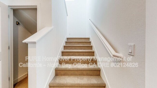 Building Photo - 1581 Country Manor Dr