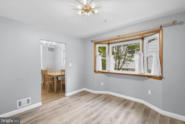 Building Photo - 308 Clagett Dr