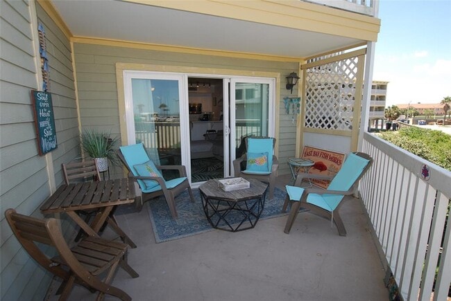 Building Photo - 6300 Seawall Blvd