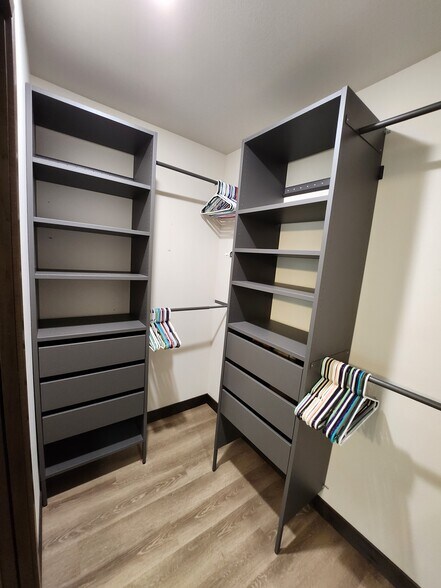 Building Photo - 5210 Christopher Dr