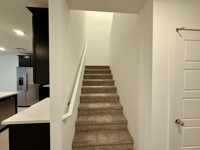 Building Photo - BRAND NEW 3 BED 2.5 BATH 2 BALCONY 2 CAR GARAGE TOWNHOUSE IN HENDERSON FOR RENT!!