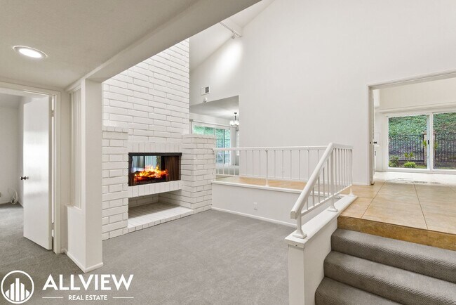 Building Photo - Spacious 4 bed, 2.5 bath Home Available Now in the Turtle Rock community