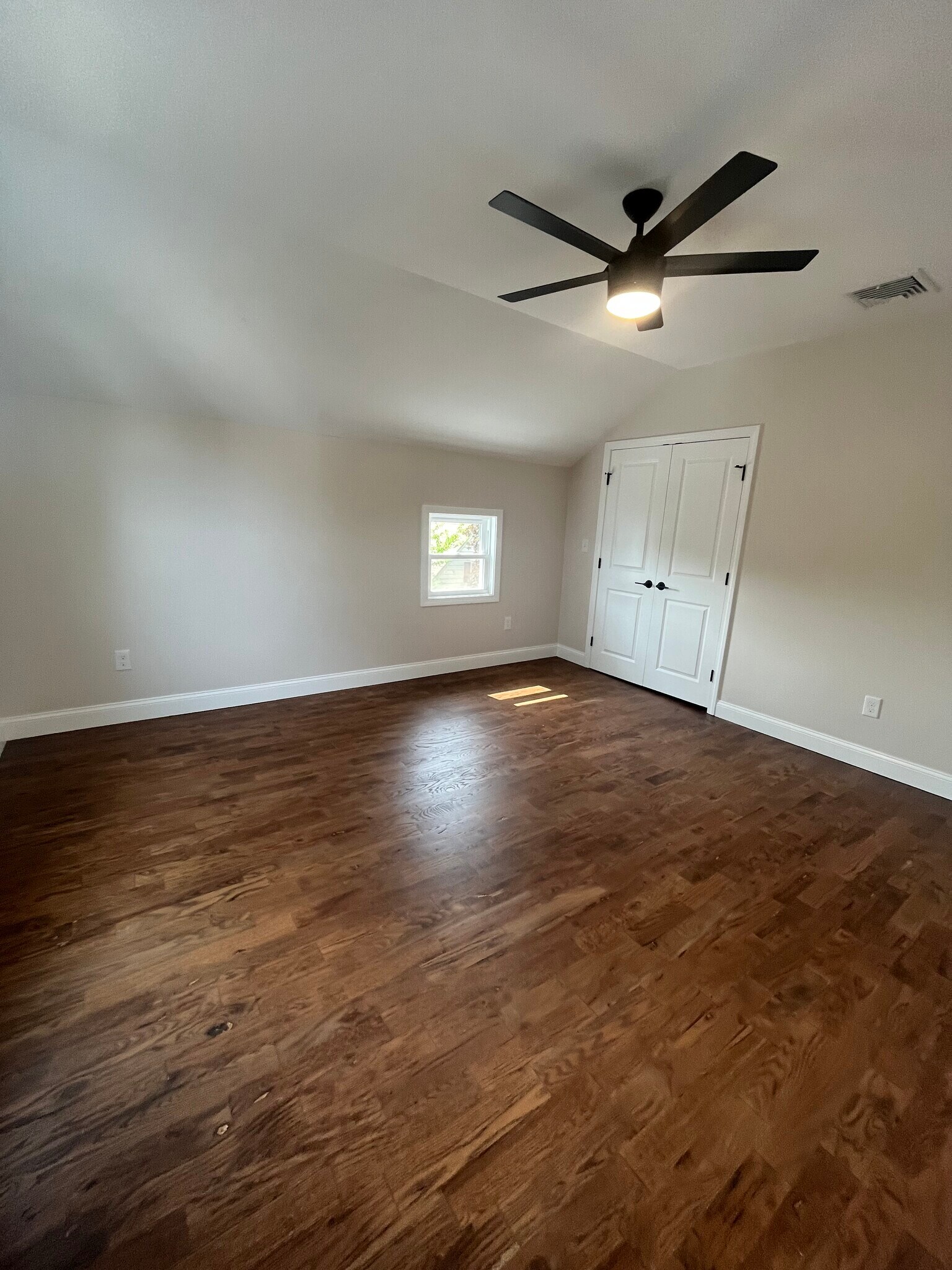Bedroom - 117 Rome Ave