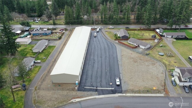 Building Photo - 2000 Amanda Ave