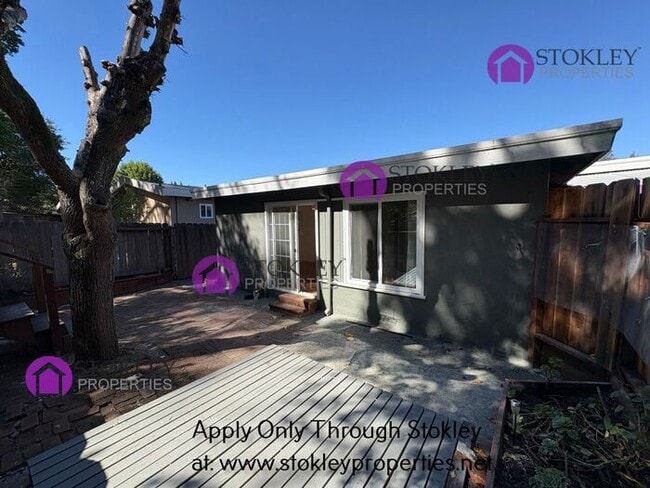Building Photo - 3709 Sundale Rd